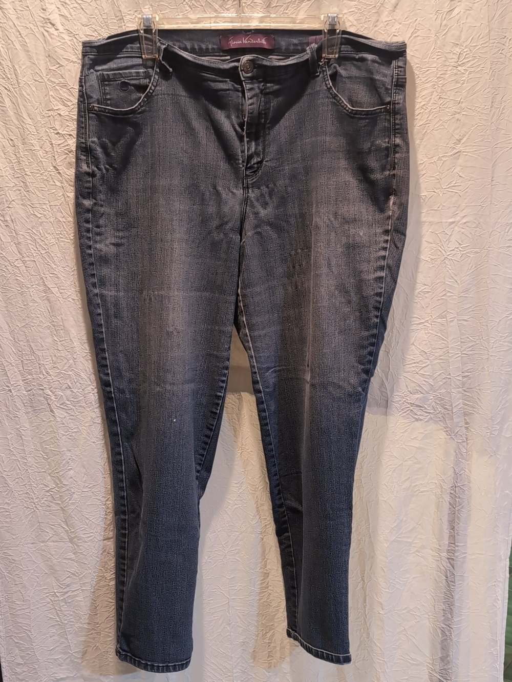 Gloria Vanderbilt Amanda Straight Leg Jeans